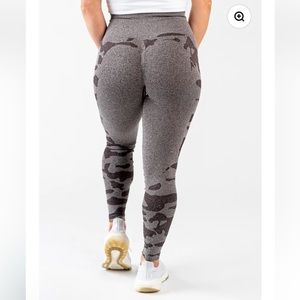 🩶SOLD - MERCARI🩶Curves N Combatboots Camo Seamless Legging